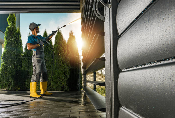 Best Factory Floor Cleaning  in Greensburg, LA